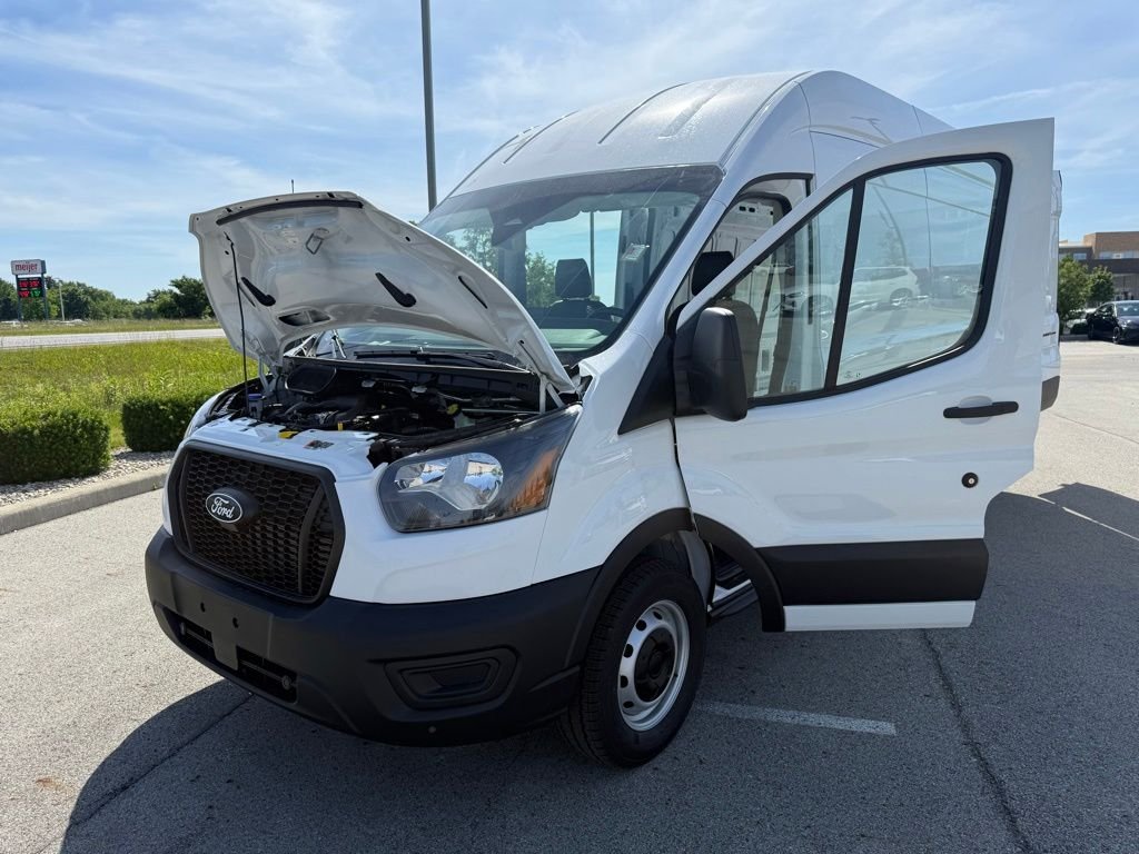 New 2026 Oxford White Ford Cargo Van image 17