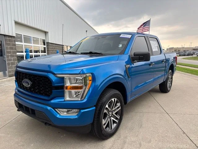 Certified Used 2021 Blue Ford XL image 3