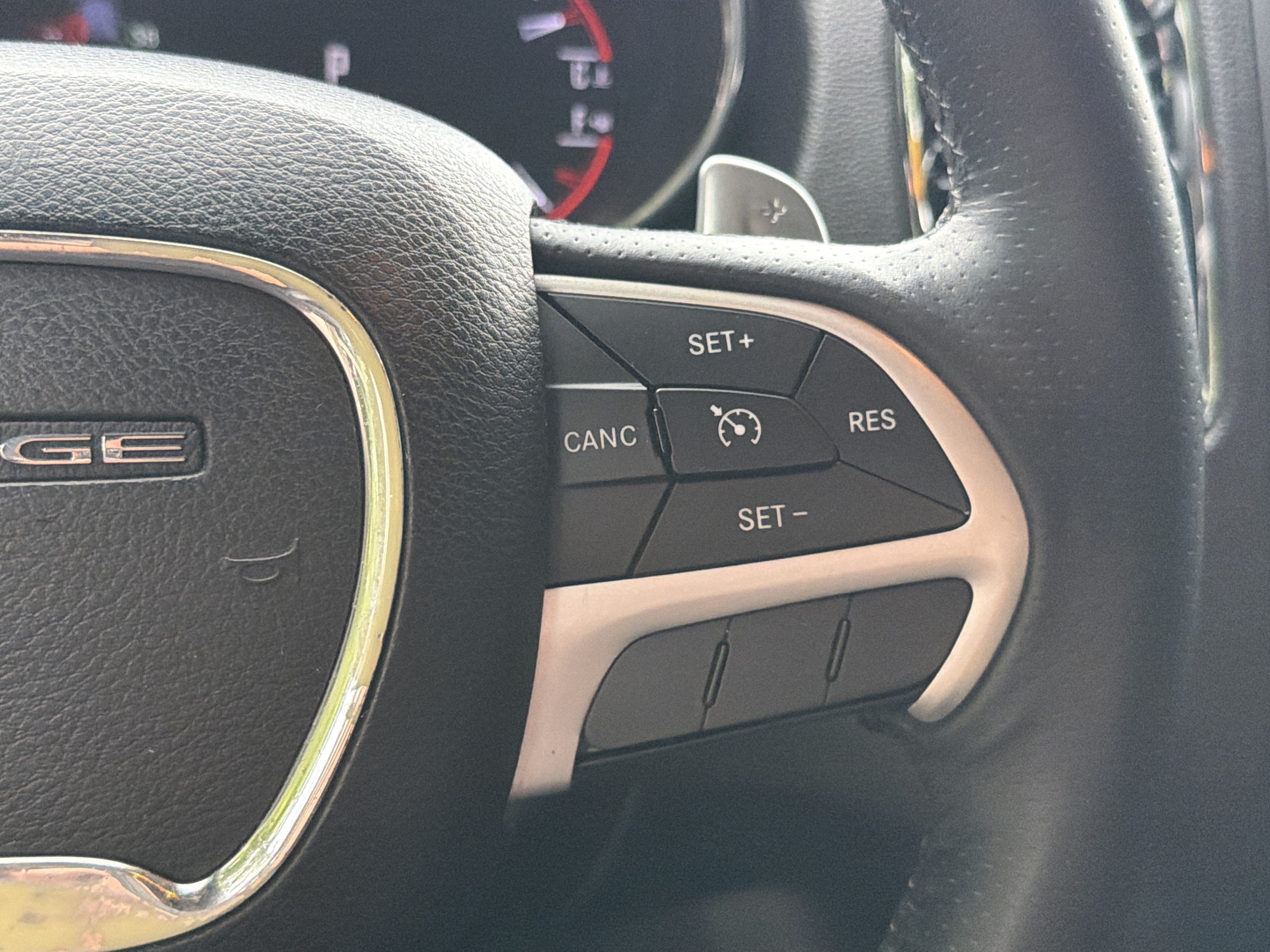 Used 2014 Brilliant Black Crystal Pearlcoat Dodge R/T image 24