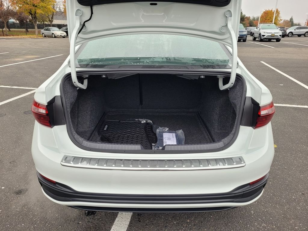 New 2026 White Volkswagen 1.5T SE image 27