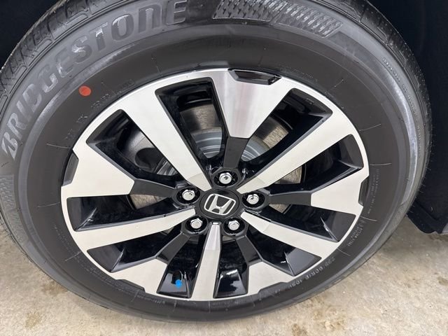 New 2026 Platinum White Pearl Honda EX-L image 11
