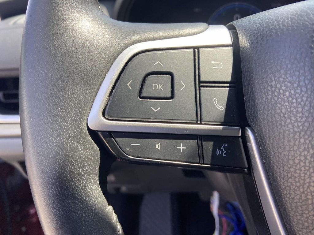 Used 2025 Red Toyota XLE image 31