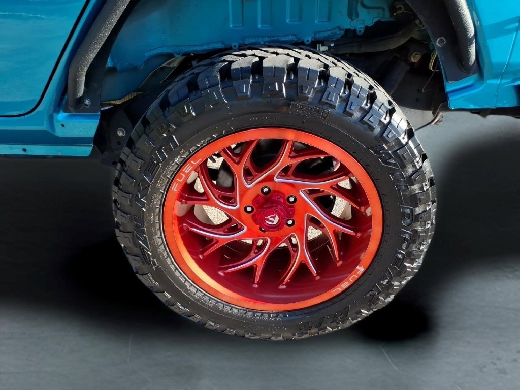Used 2020 Teal Jeep Unlimited Rubicon image 14