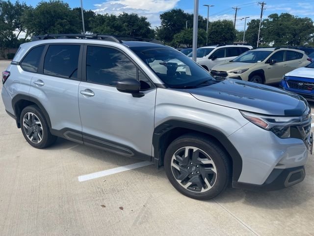 2025 Subaru Forester Limited's photo