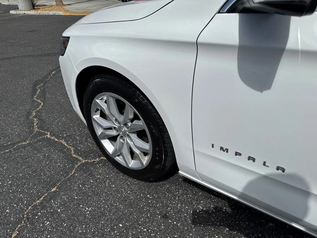 Used 2017 White Chevrolet LT image 10