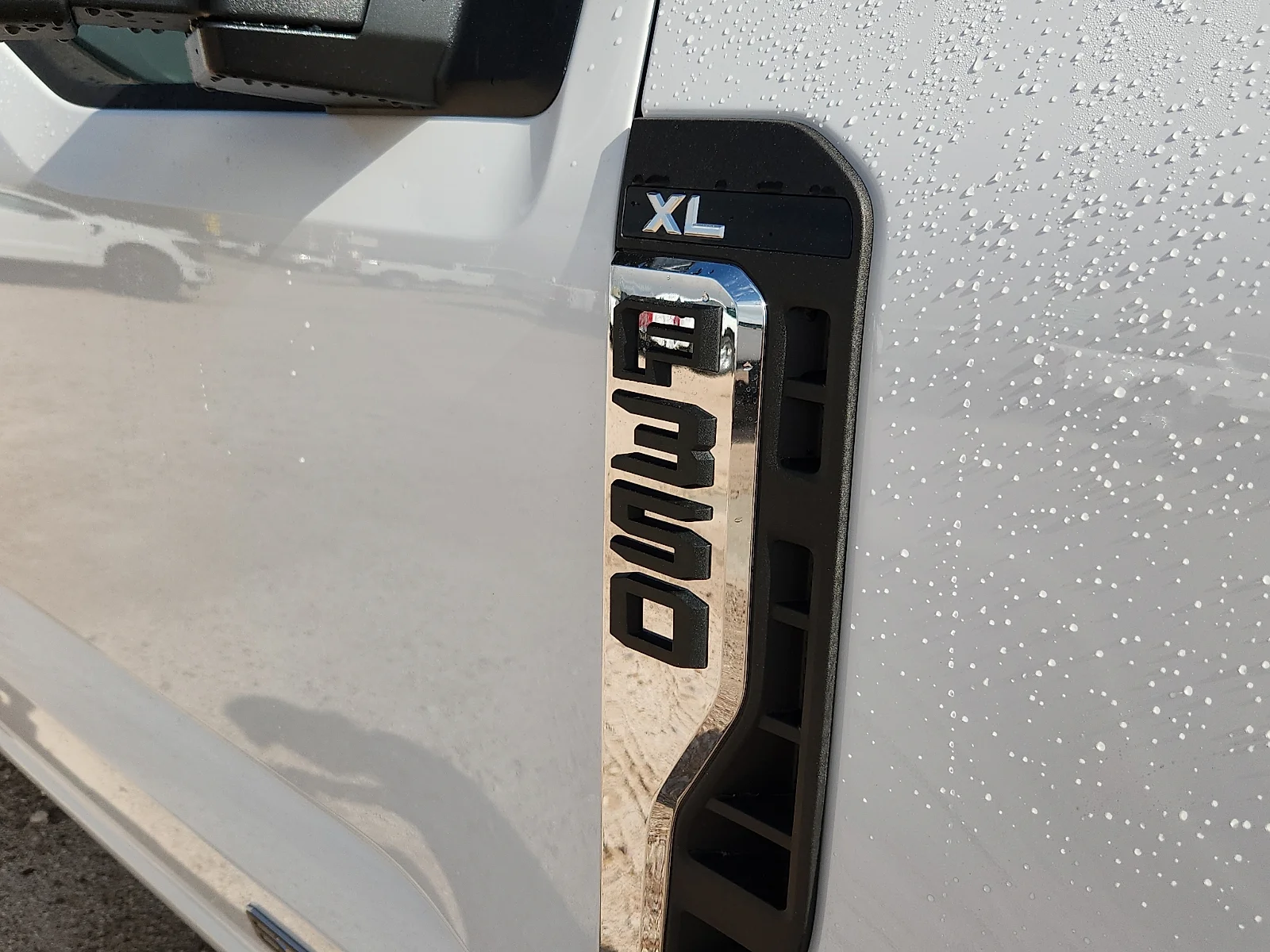 New 2026 Oxford White Ford XL image 10