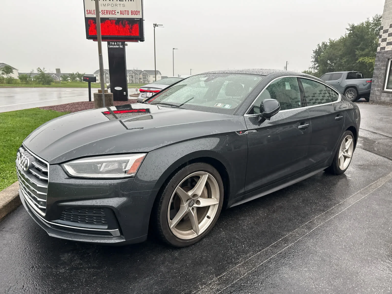 Used 2018 Manhattan Gray Metallic Audi Premium Plus image 3