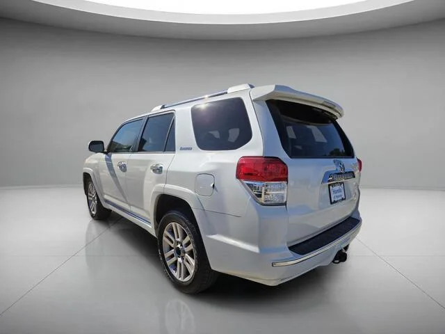 Used 2010 Blizzard Pearl Toyota Limited image 3