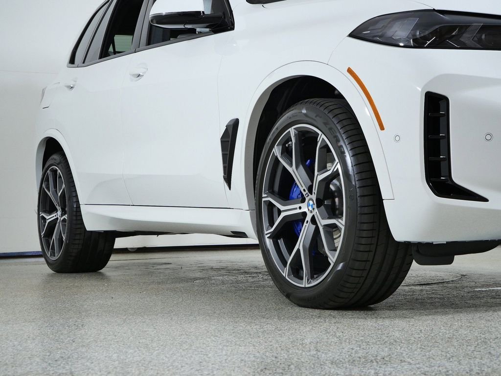 New 2026 Alpine White BMW xDrive40i image 6