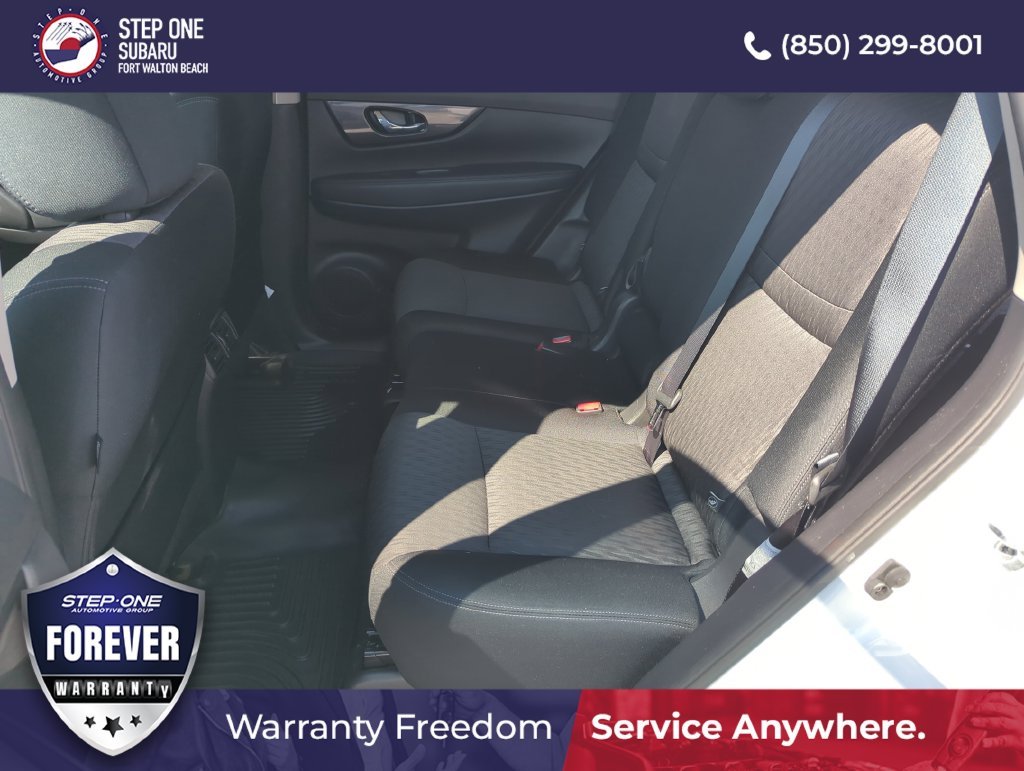 Used 2020 White Nissan SV image 28