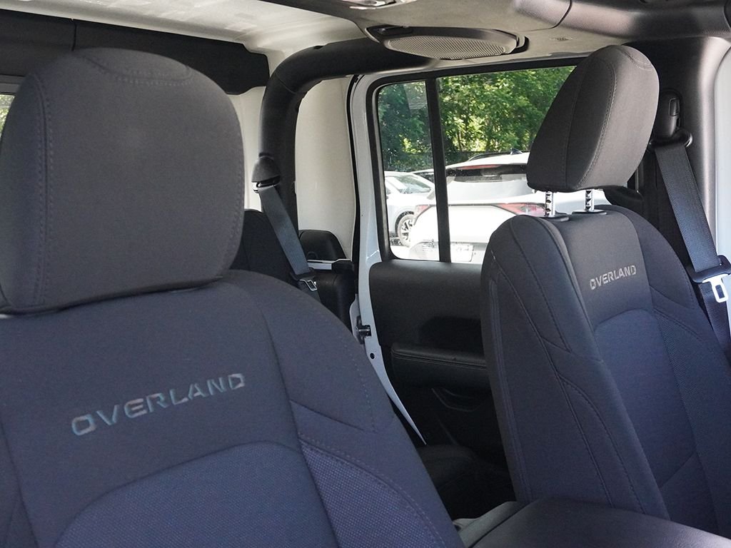 Used 2023 White Jeep Overland image 23