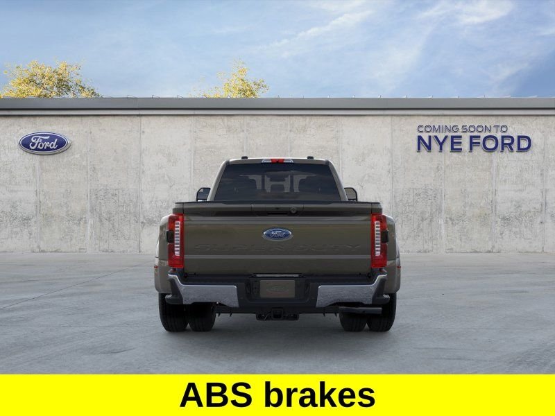 New 2026 Gray Ford Lariat image 7