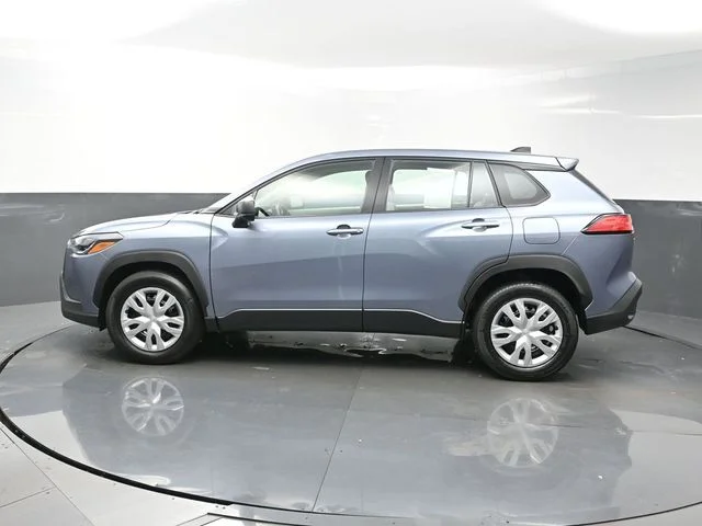 Used 2025 Blue Toyota L image 4