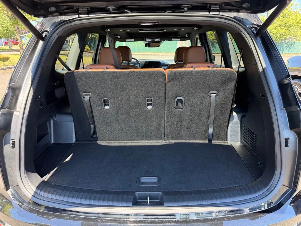 Used 2023 Ebony Black Kia EX X-Line image 9
