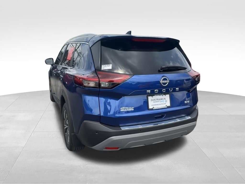 Used 2023 Blue Nissan SV image 7