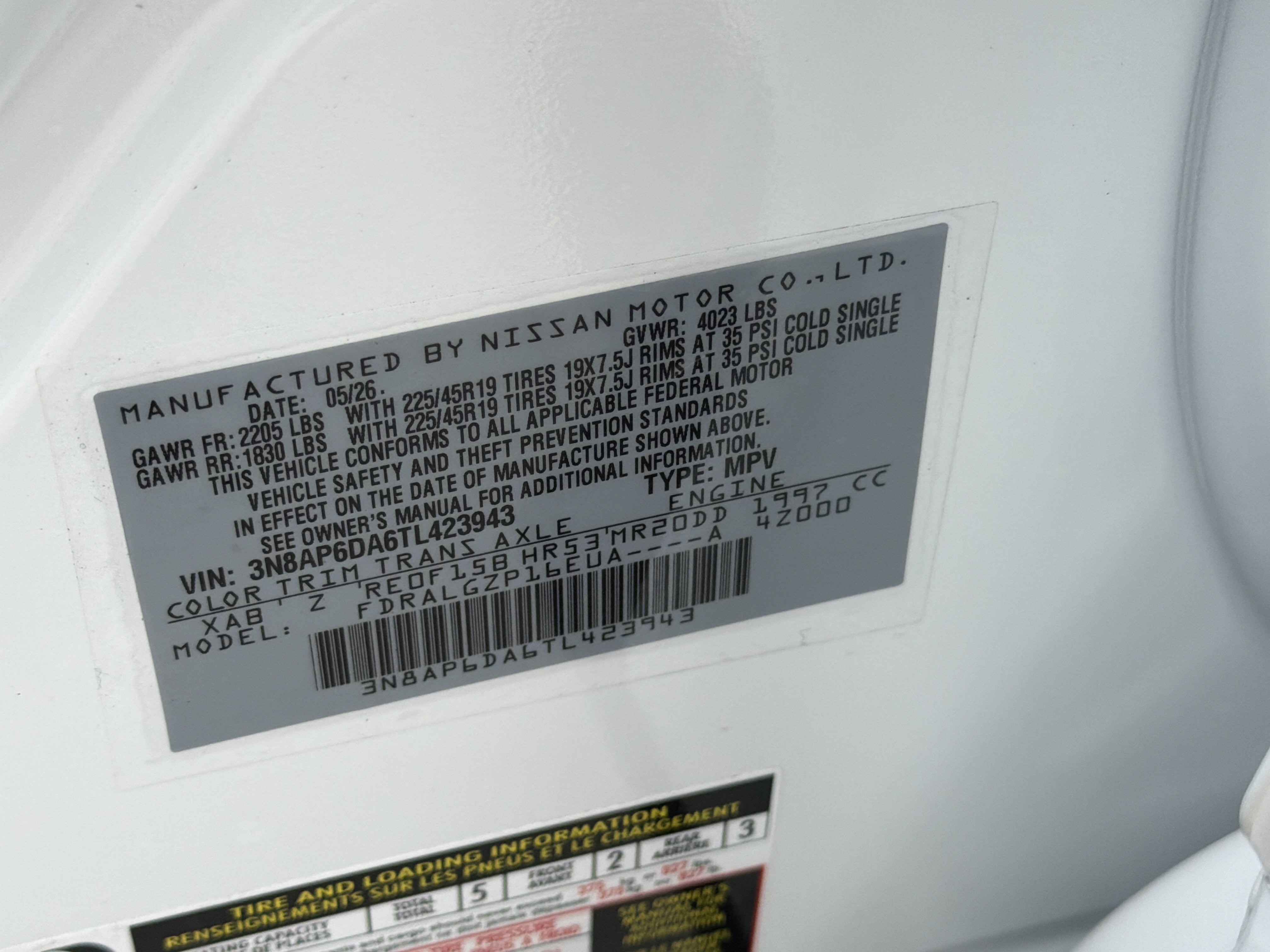 New 2026 Aspen White Tricoat/Super Black Nissan SR image 35