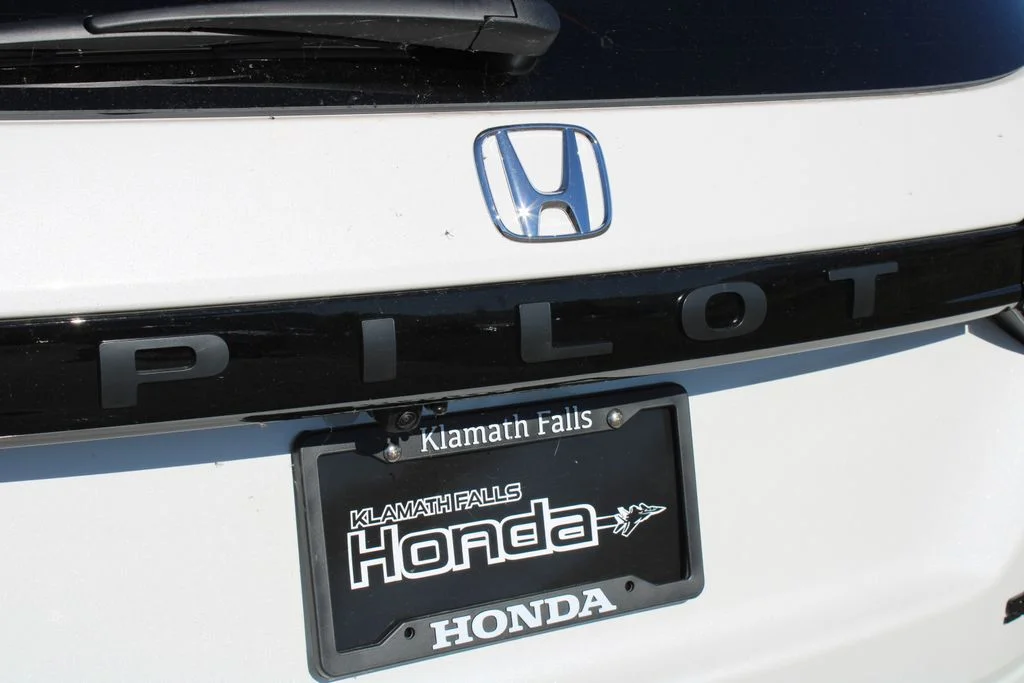 New 2026 Platinum White Pearl Honda AWD Sport image 10