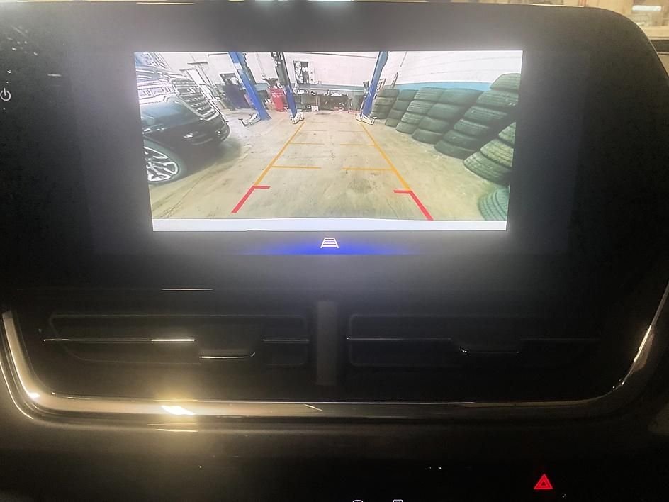 Used 2025 White Chevrolet ACTIV image 19