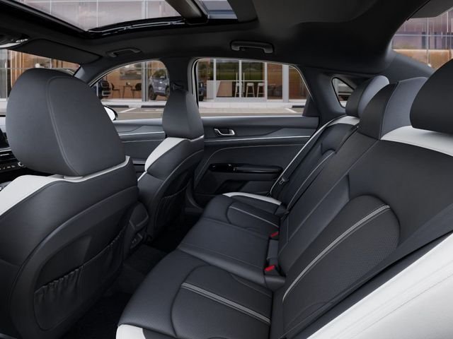 2025 Kia K5 GT-Line - Photo 18