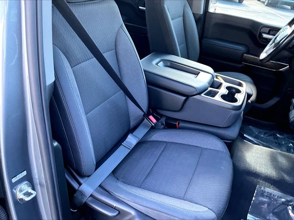 Used 2019 Smokey Quartz Metallic GMC SLE image 11