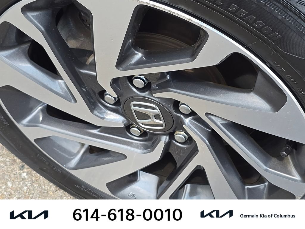 Used 2017  Honda EX image 13
