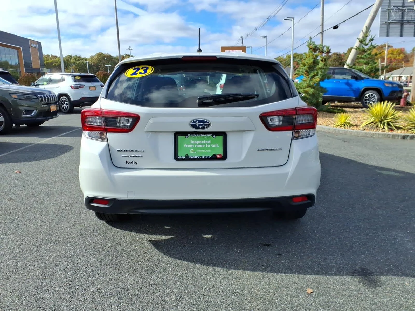 Certified Used 2023 Crystal White Pearl Subaru  image 9