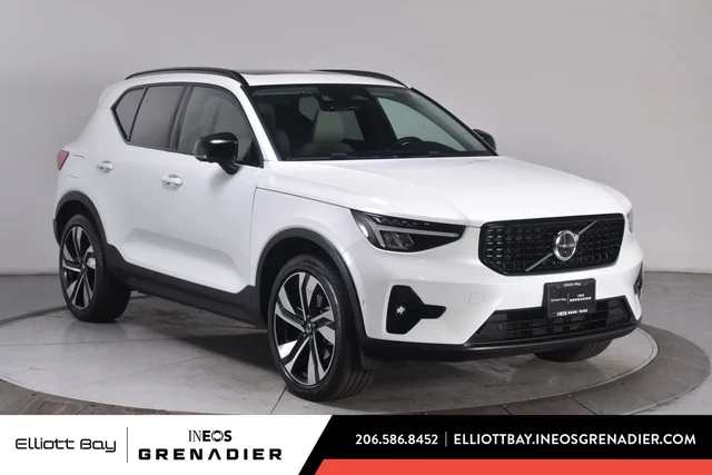 Pre-Owned 2023 Volvo XC40 Ultimate