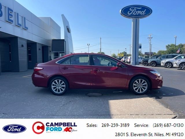 Used 2015 Toyota Camry XLE with VIN 4T1BF1FK3FU936892 for sale in Niles, MI