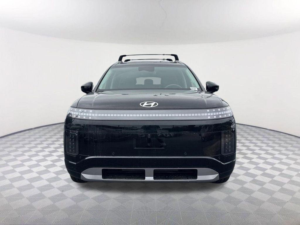 New 2026 Black Hyundai SEL image 2