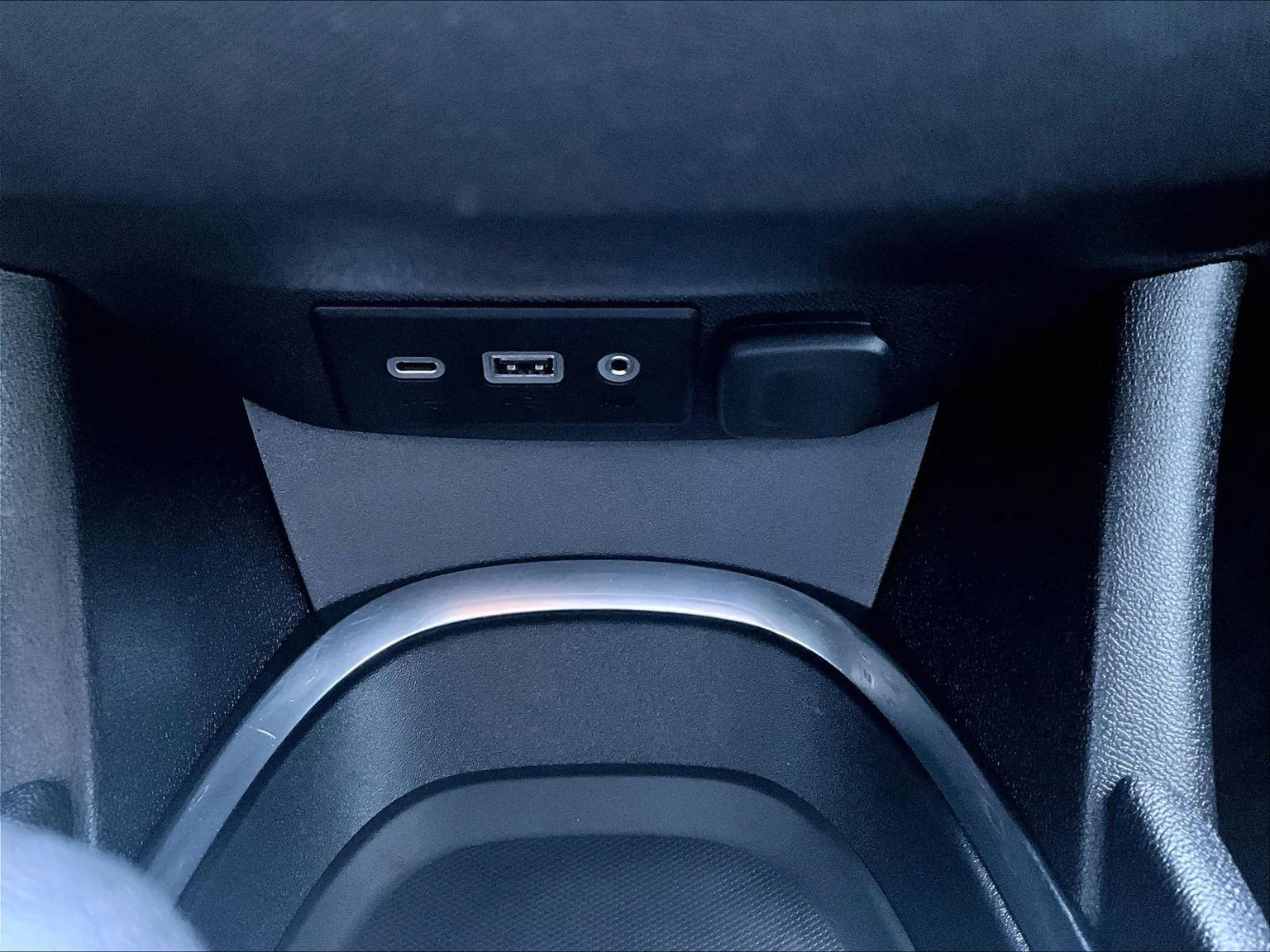 Used 2023 Gray Chevrolet LT image 30