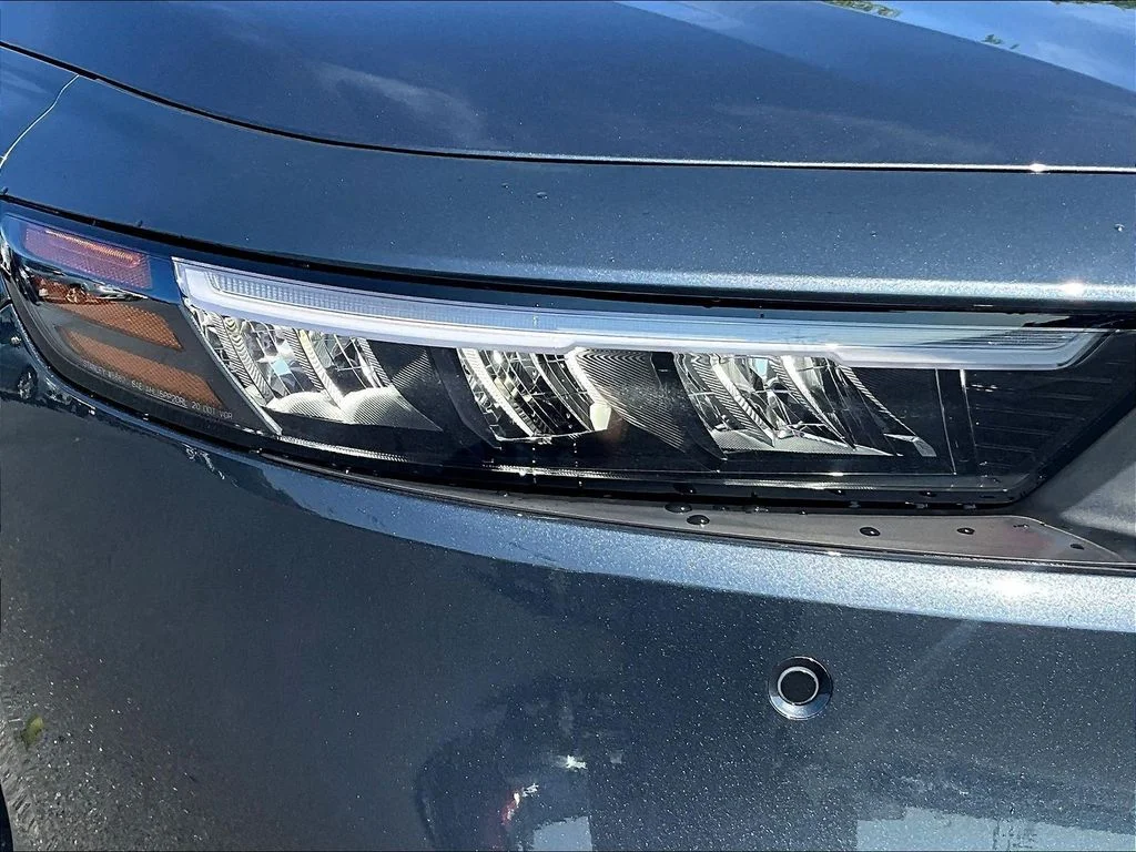 New 2026 Meteorite Gray Metallic Honda Touring Hybrid image 26