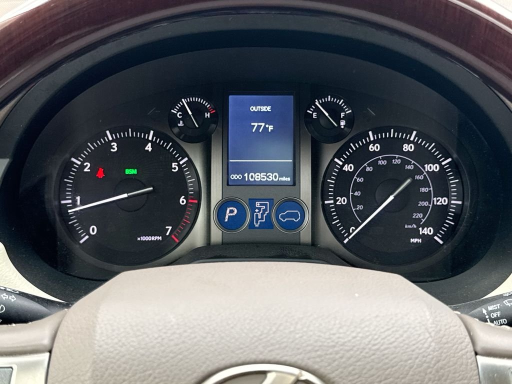 Used 2018  Lexus 460 image 3