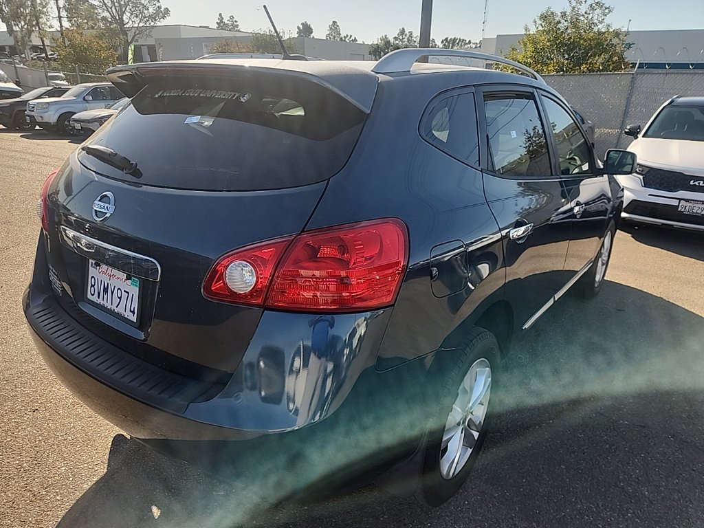 Used 2015 Graphite Blue Nissan S image 12