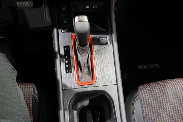 New 2026 Canyon Bronze Metallic Nissan SR image 20