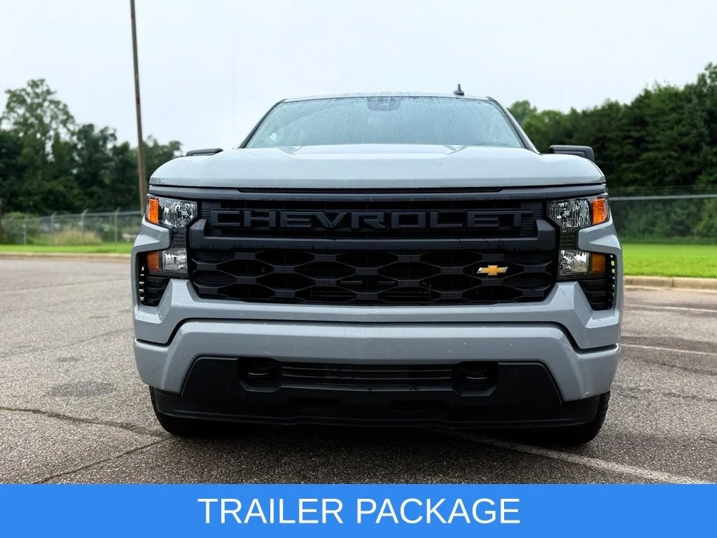 Used 2025 Slate Gray Metallic Chevrolet Custom image 7