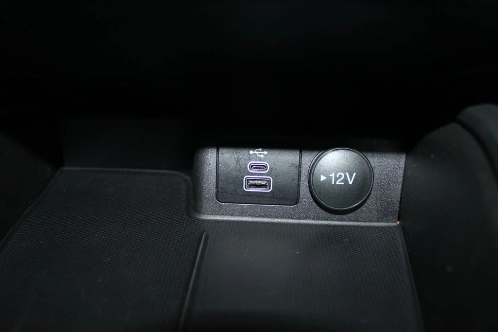 Certified Used 2024 Oxford White Ford Active image 30