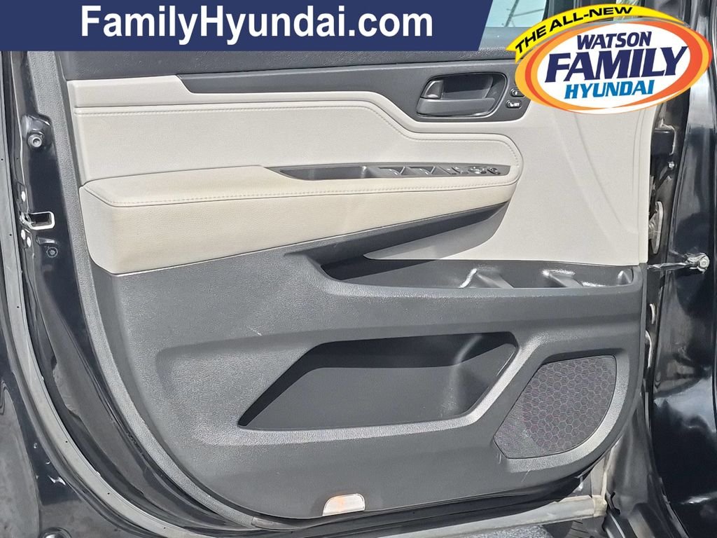 Used 2018 Black Honda EX-L image 13