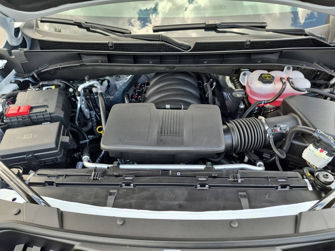 New 2026 Glacier White Tricoat GMC Denali image 29