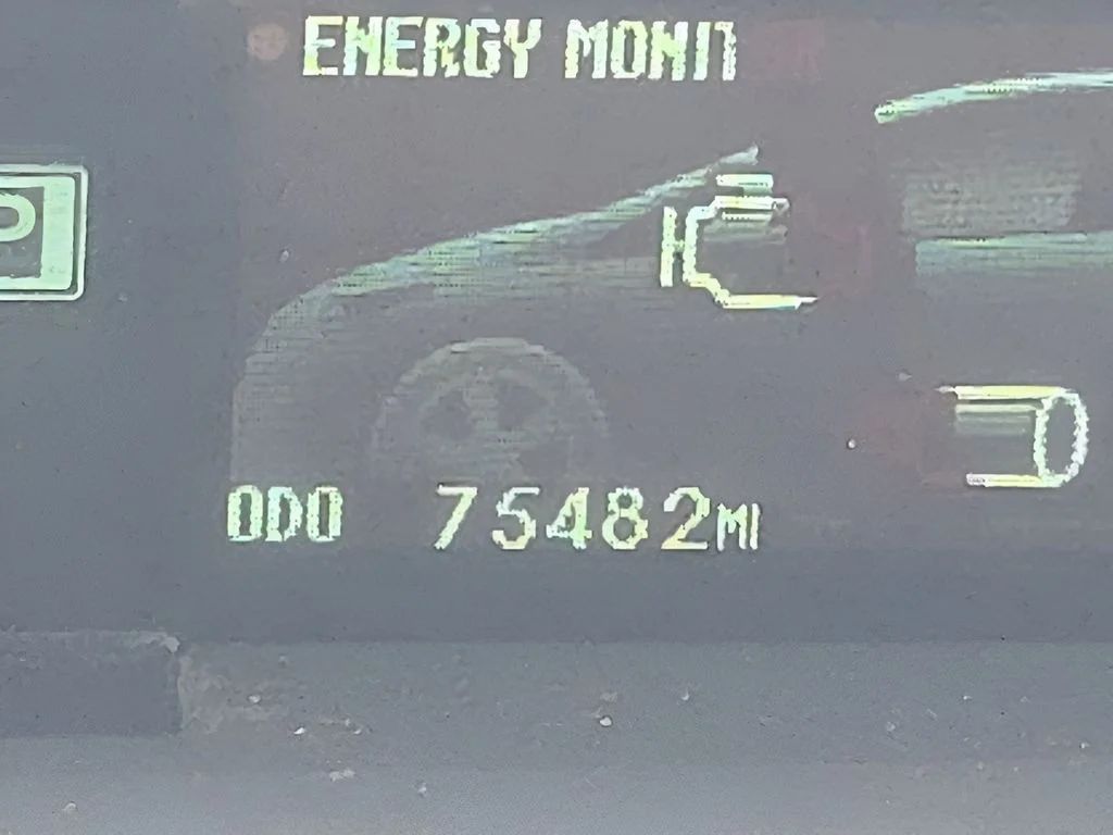 Used 2013 Beige Toyota Three image 18
