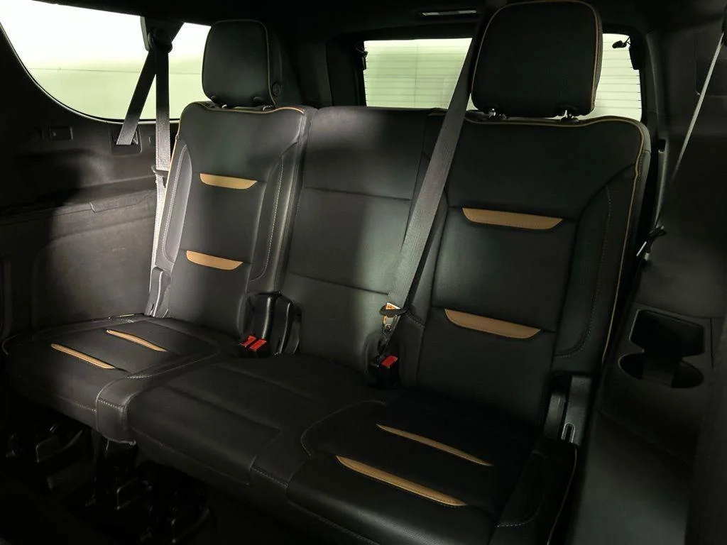 Used 2023 Sterling Metallic GMC AT4 image 20
