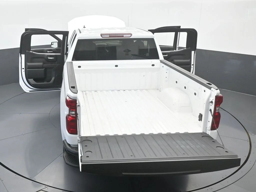 Used 2026 Summit White Chevrolet WT image 60