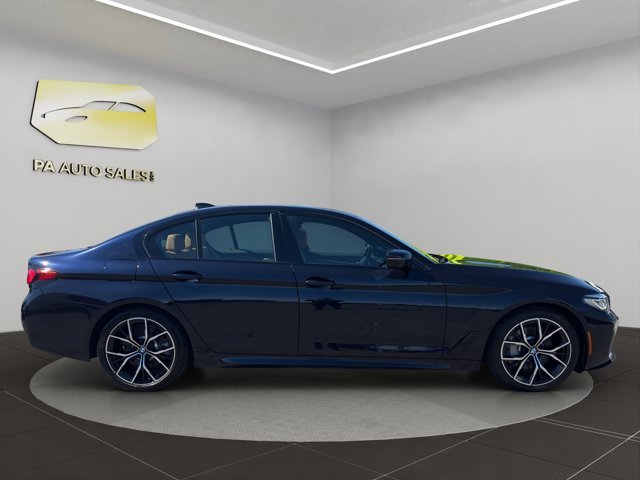 Used 2023 Carbon Black Metallic BMW 530i xDrive image 8