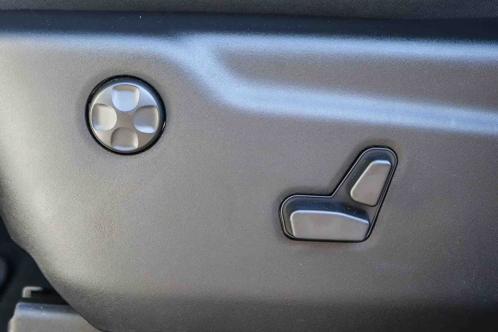 New 2026 White Knuckle Clear-Coat Exterior Paint Dodge GT image 25