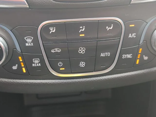 Used 2020 White Chevrolet LT image 16