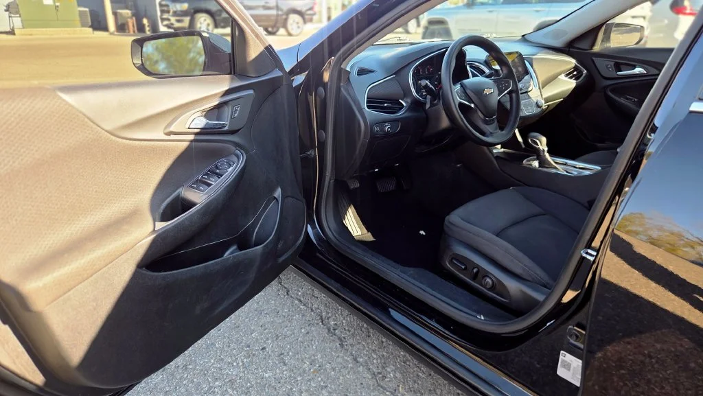 Used 2021 Black Chevrolet LT image 10