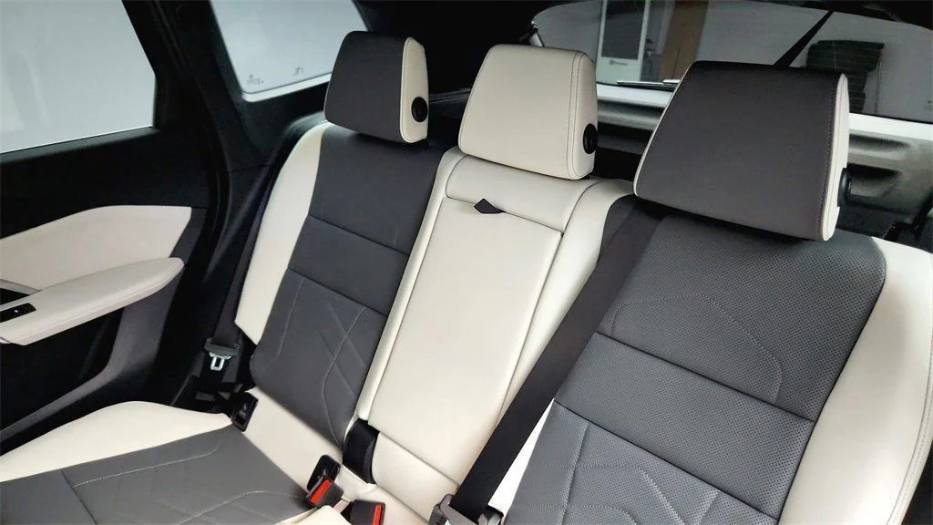 Used 2026 Storm Bay Metallic BMW xDrive28i image 24