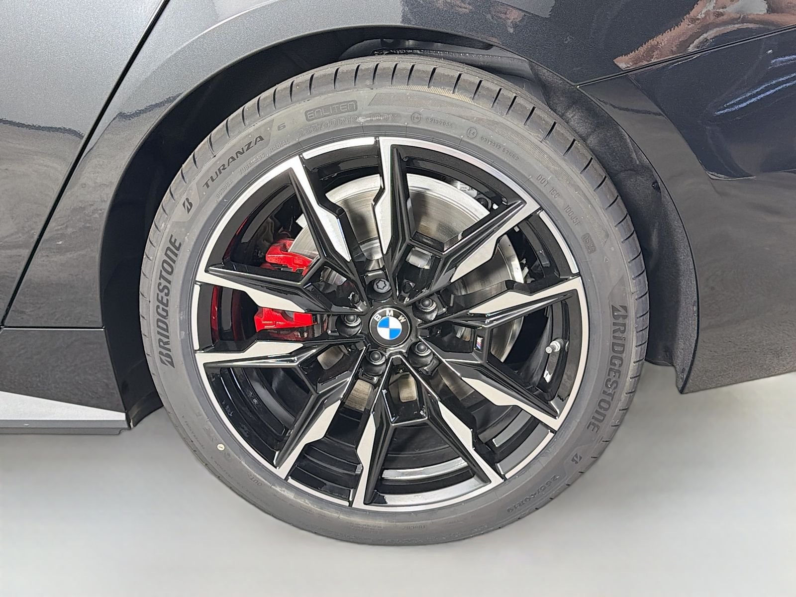 New 2026 Black Sapphire Metallic BMW M60 image 33