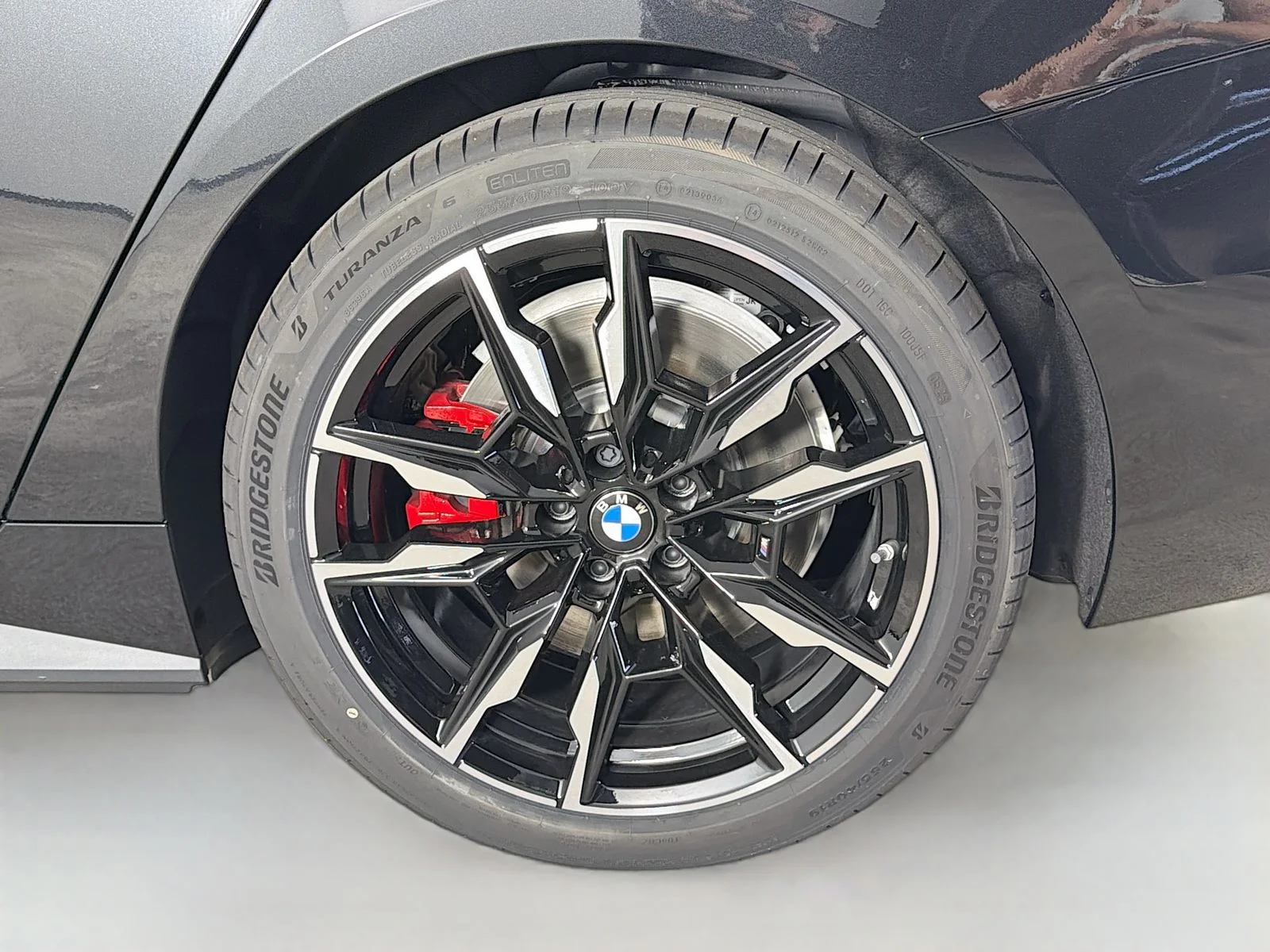 New 2026 Black Sapphire Metallic BMW M60 image 33