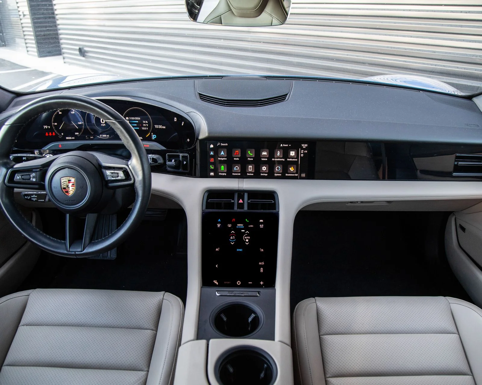 Certified Used 2024  Porsche  image 14