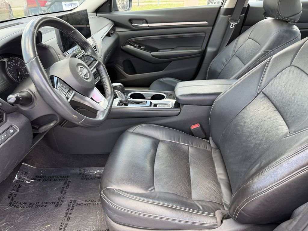 Used 2023 Black Nissan 2.5 SL image 11